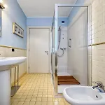 La Piazza Apartment *